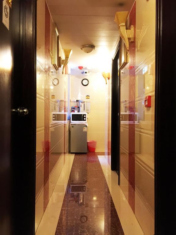 Germany Hostel Block D Гонконг Экстерьер фото